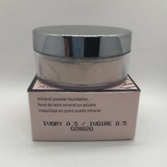 Ivory 0.5 Mary Kay Mineral Powder Foundation - Picture 4 of 11